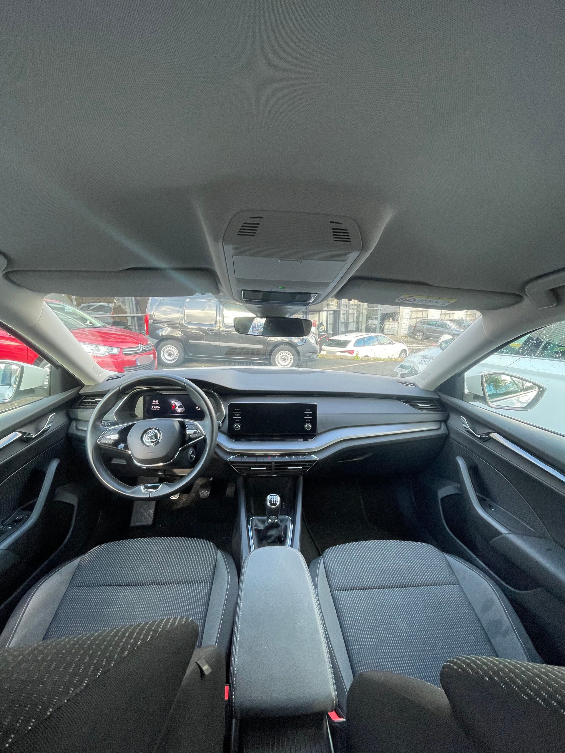 INTERIEUR AVANT